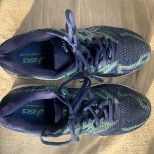 Used a handful of times on indoor treadmill, like new.